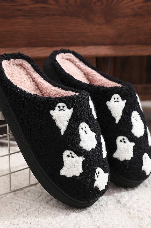 Pumpkin & Ghost Slippers – Cozy Fall Vibes | CORGI CANDLE