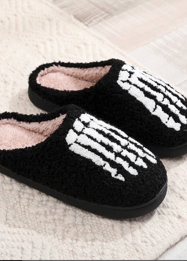 Pumpkin & Ghost Slippers – Cozy Fall Vibes | CORGI CANDLE